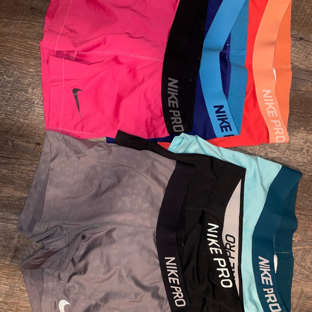 Nike Pro Women's Athletic Shorts Set